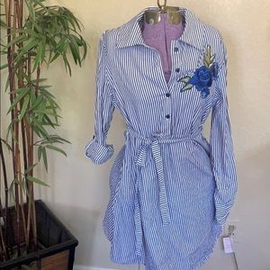 Embroidered 3/4 sleeve dress